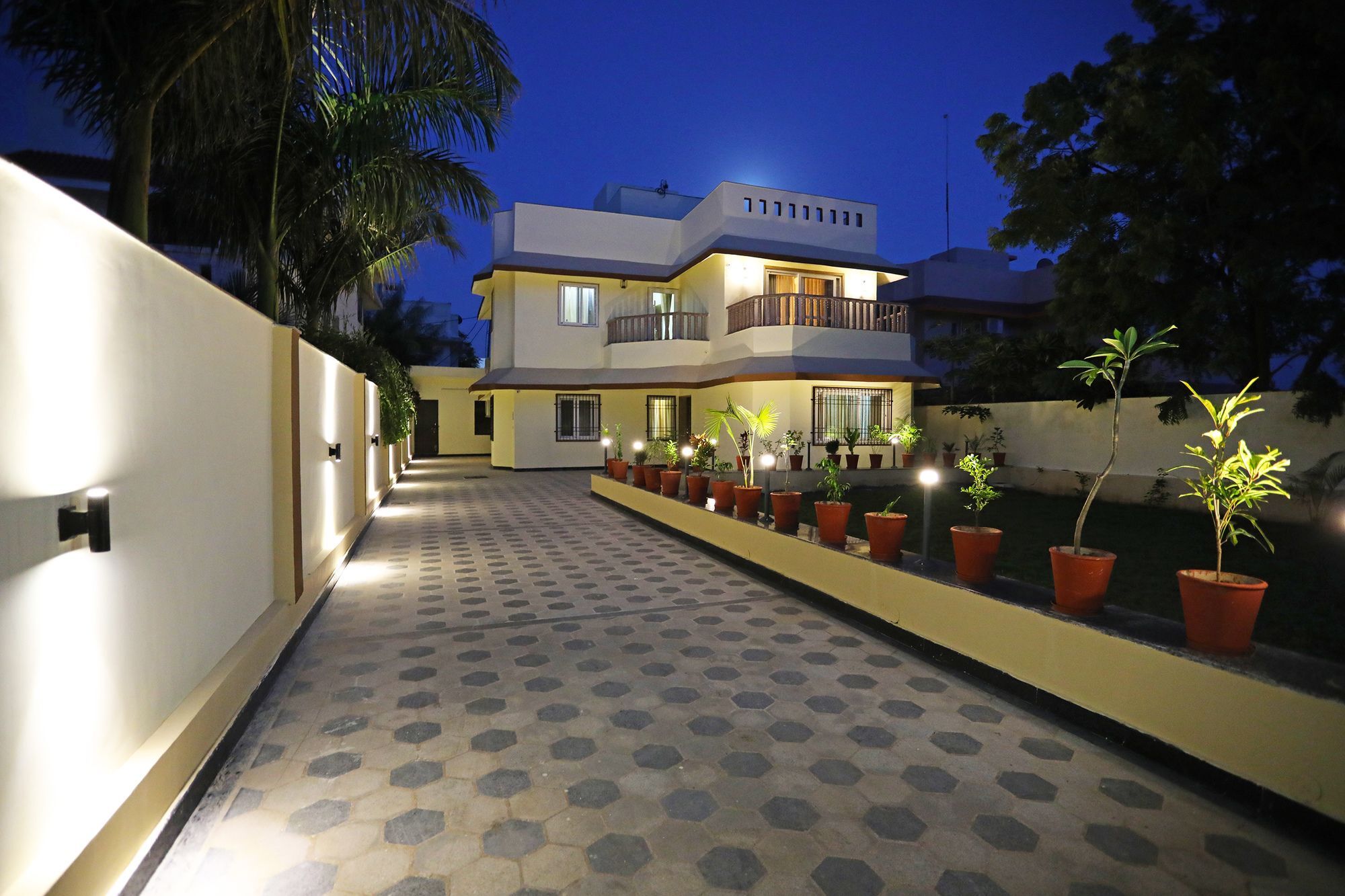 Oyo 9428 Hill View Room Goverdhan Vilas Удайпур Экстерьер фото