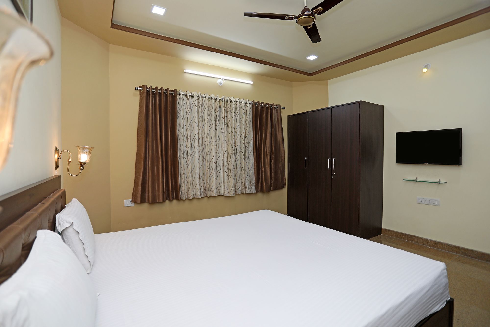 Oyo 9428 Hill View Room Goverdhan Vilas Удайпур Экстерьер фото